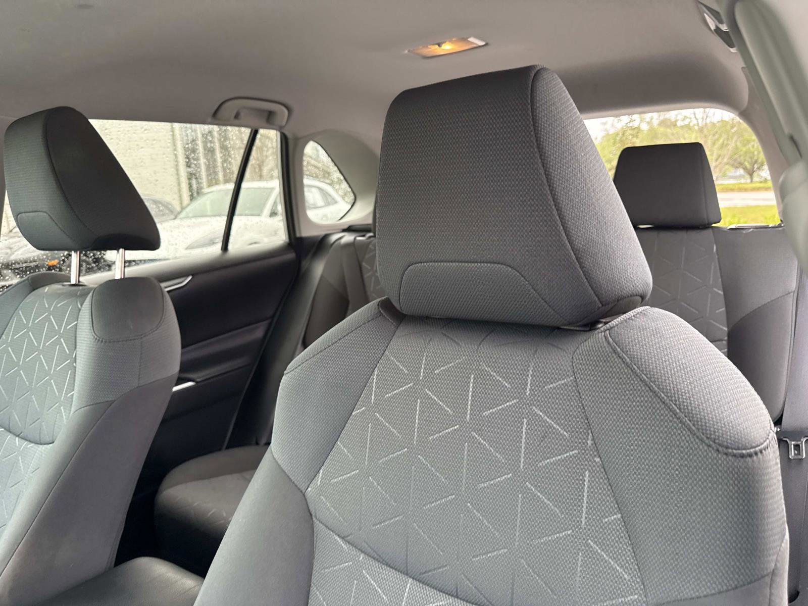 Used 2020 Toyota RAV4 XLE image 23