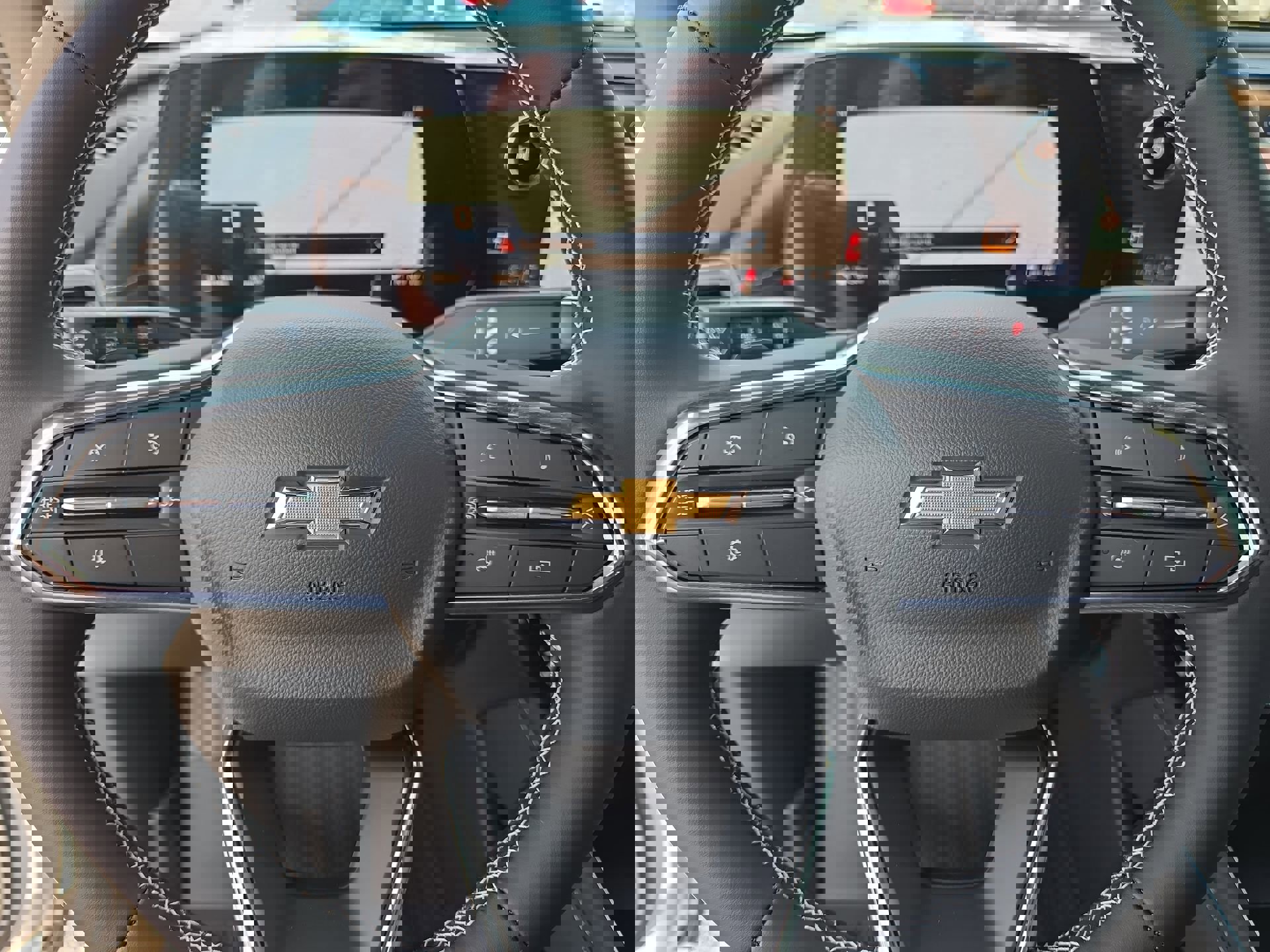 New 2026 Chevrolet Traverse LT w/ Sun and Wheel Package image 30