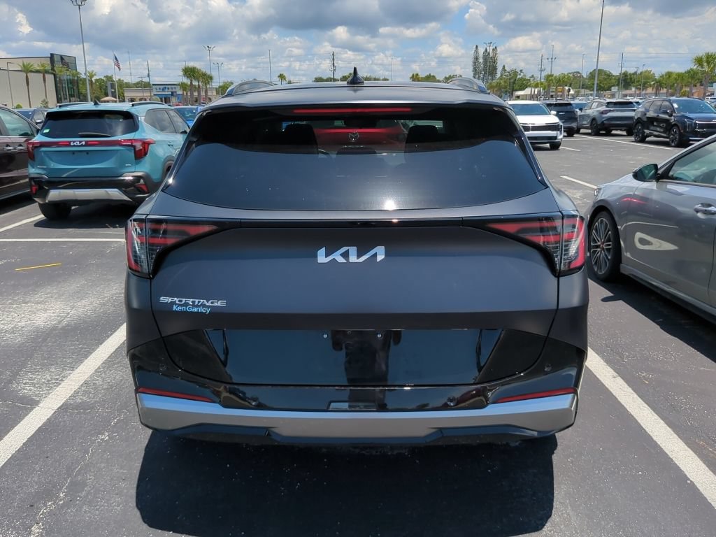 Certified 2026 Kia Sportage SX FWD image 12