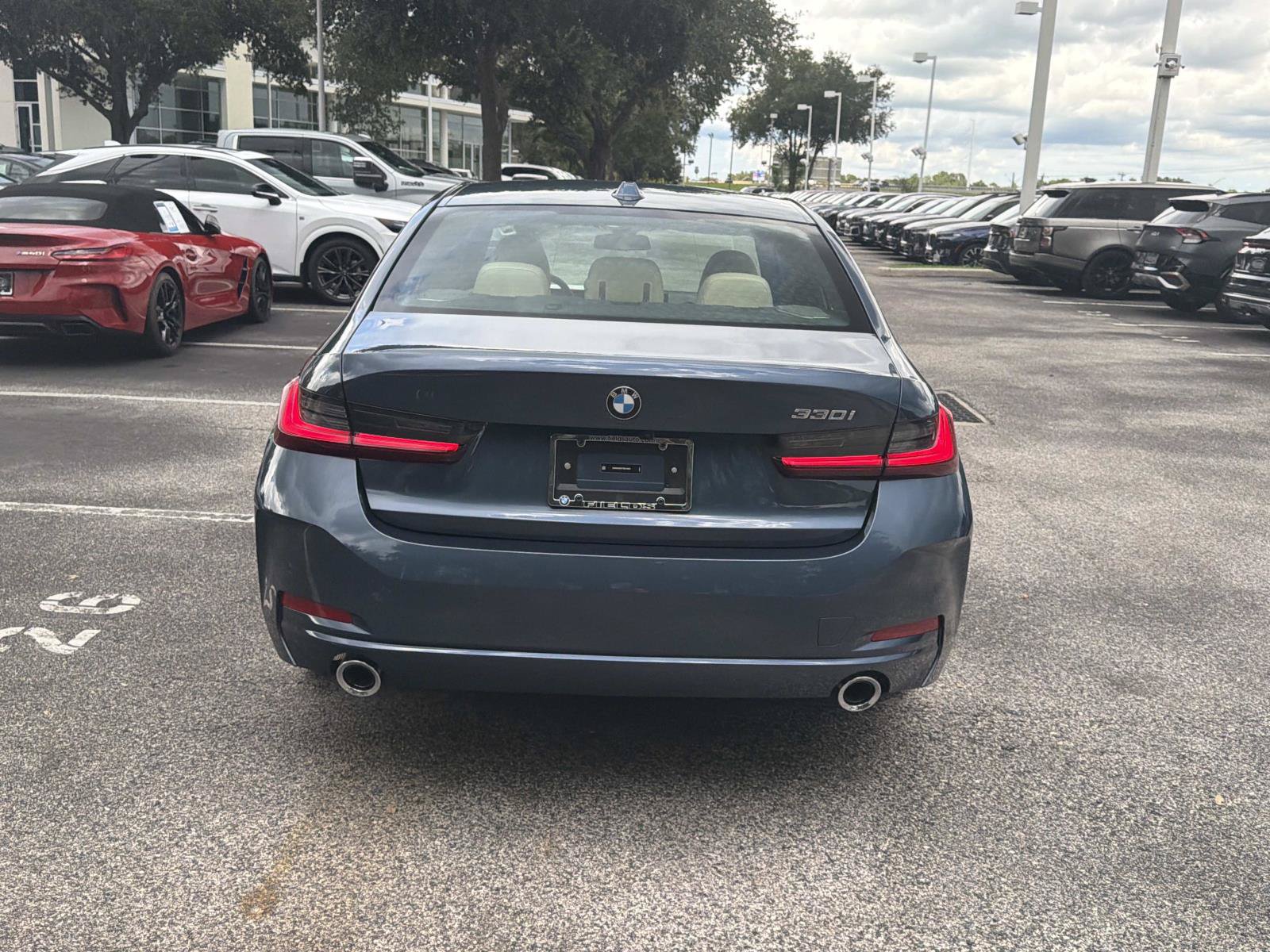 New 2026 BMW 330i Sedan w/ Premium Package RWD image 5