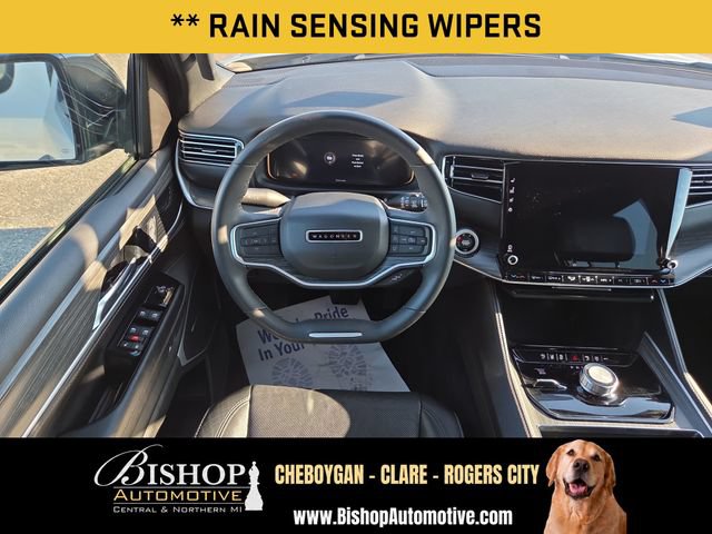 Used 2023 Jeep Wagoneer L Series II AWD/4WD image 19