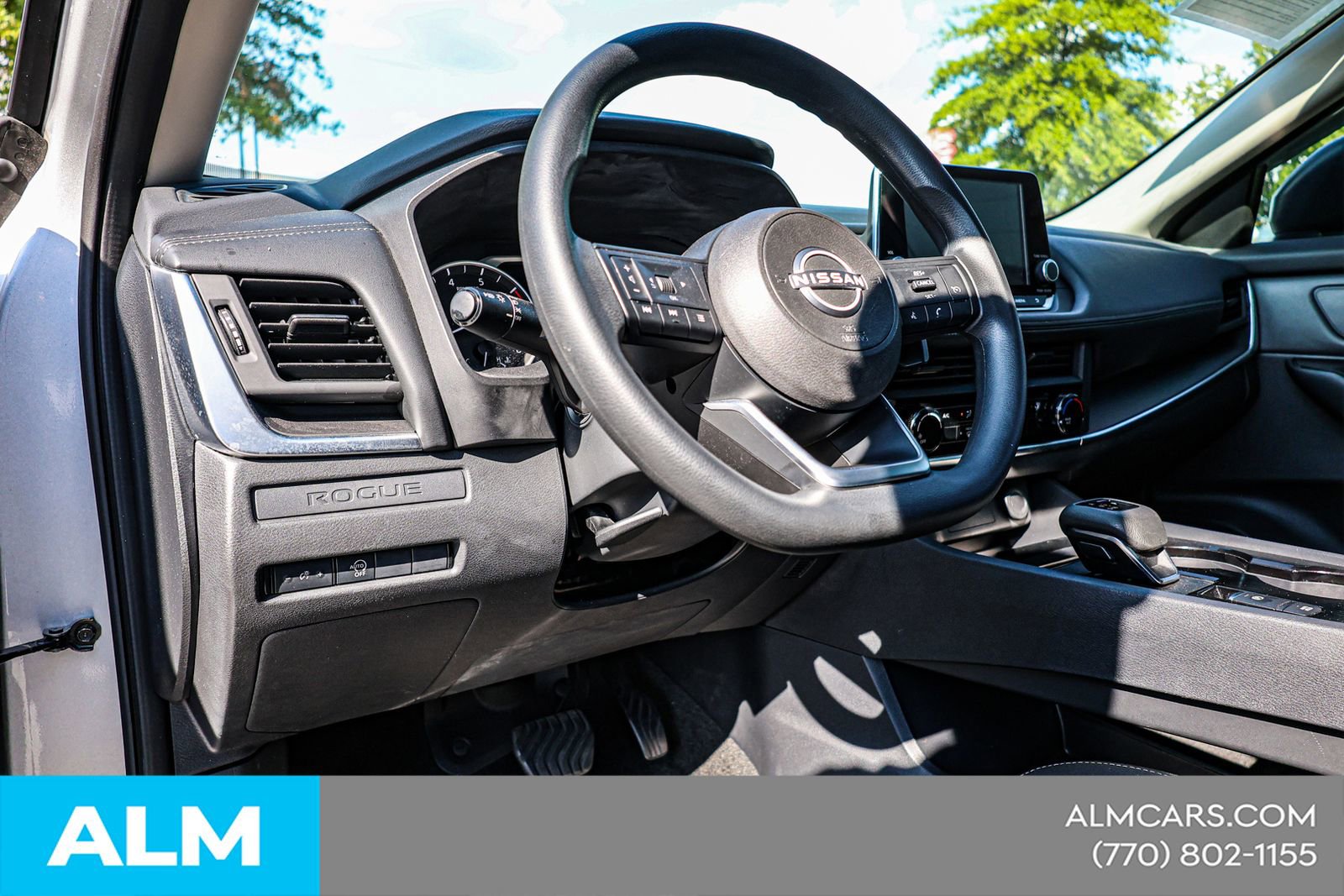 Used 2024 Nissan Rogue S image 22