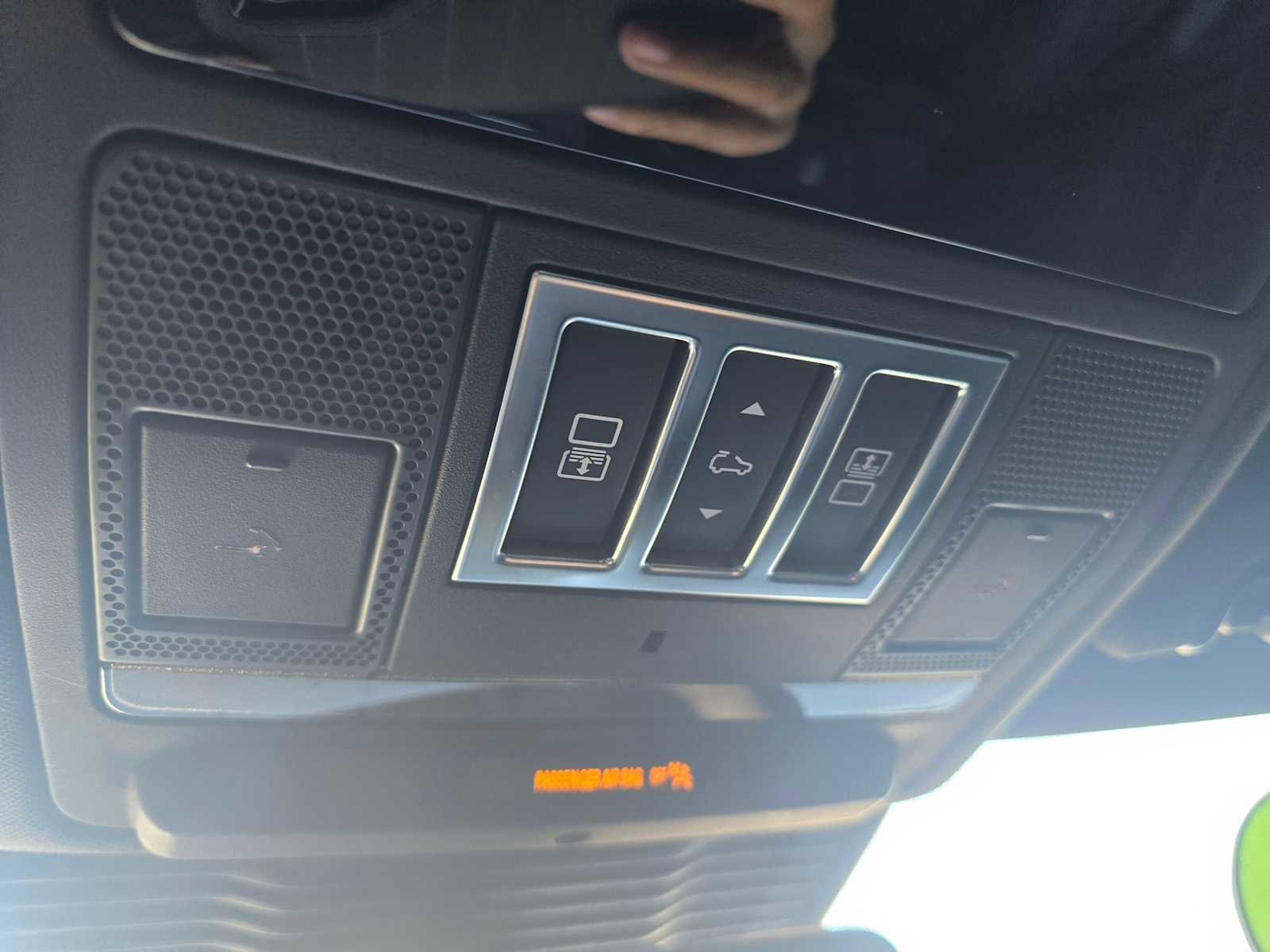 Certified 2023 Land Rover Discovery S R-Dynamic image 44