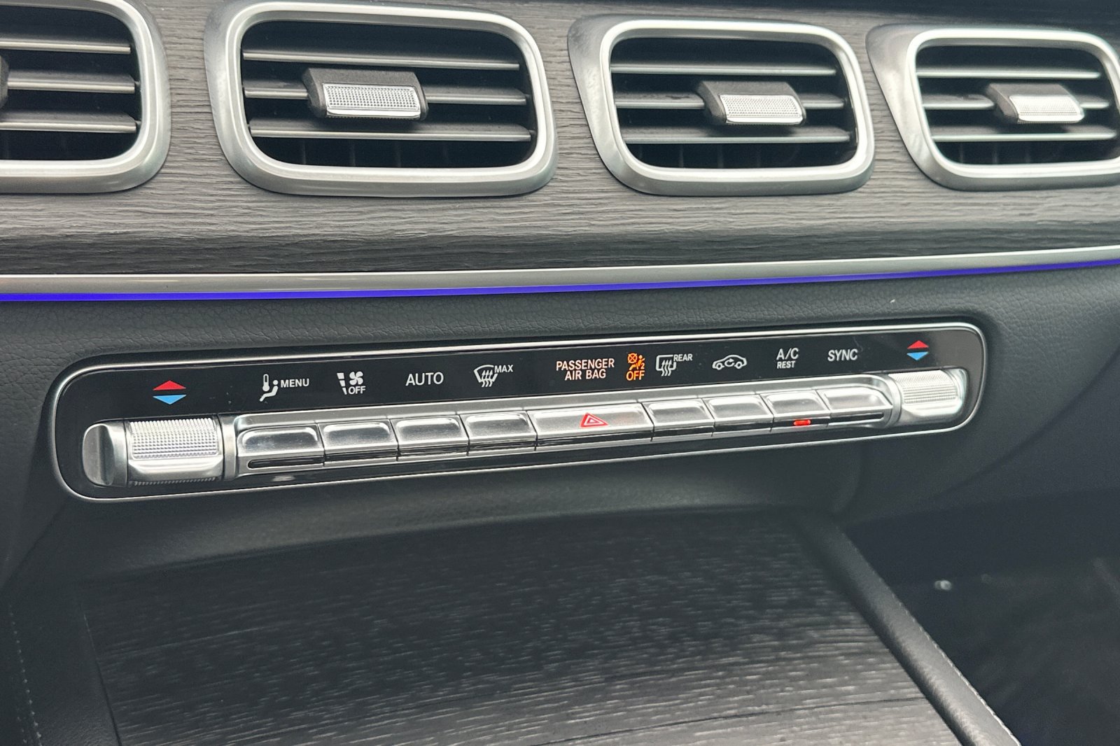 Used 2024 Mercedes-Benz GLE 350 4MATIC image 21