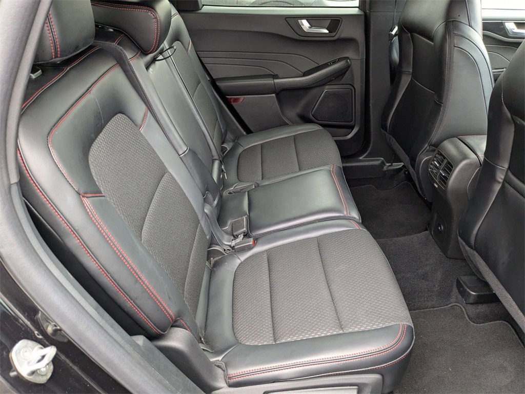 Used 2025 Ford Escape ST-Line image 34