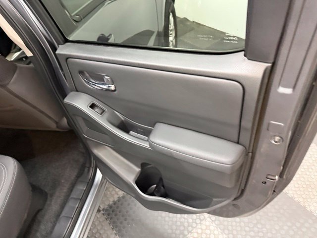 Used 2023 Nissan Frontier SV w/ Technology Package RWD image 39