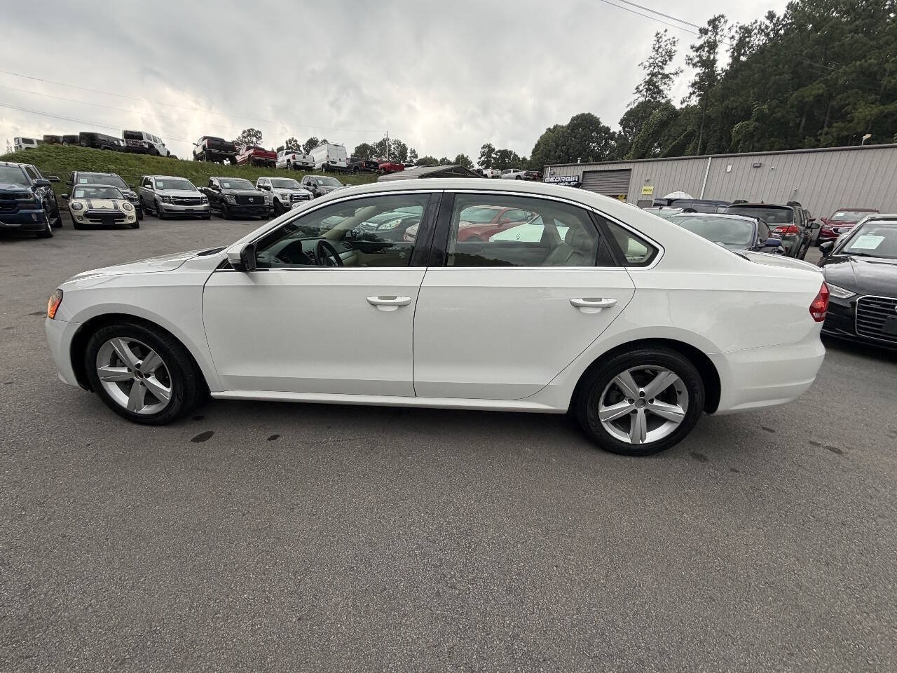 Used 2013 Volkswagen Passat 2.5 SE FWD image 9