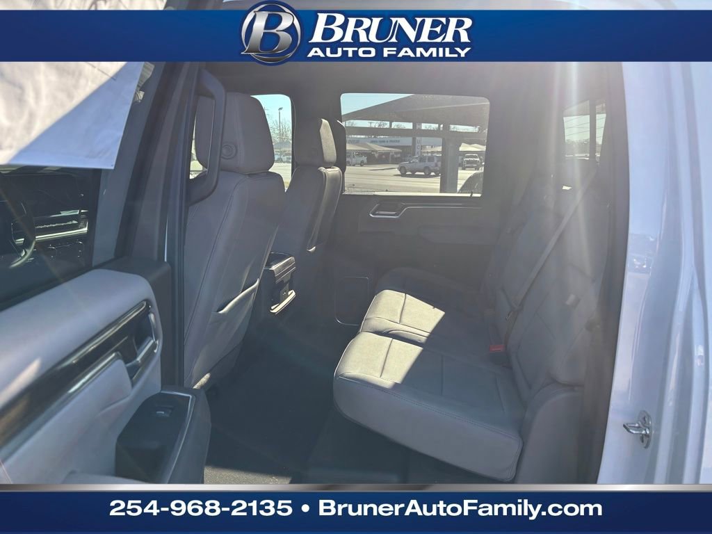 New 2026 Chevrolet Silverado 3500 LT w/ All Star Edition image 15