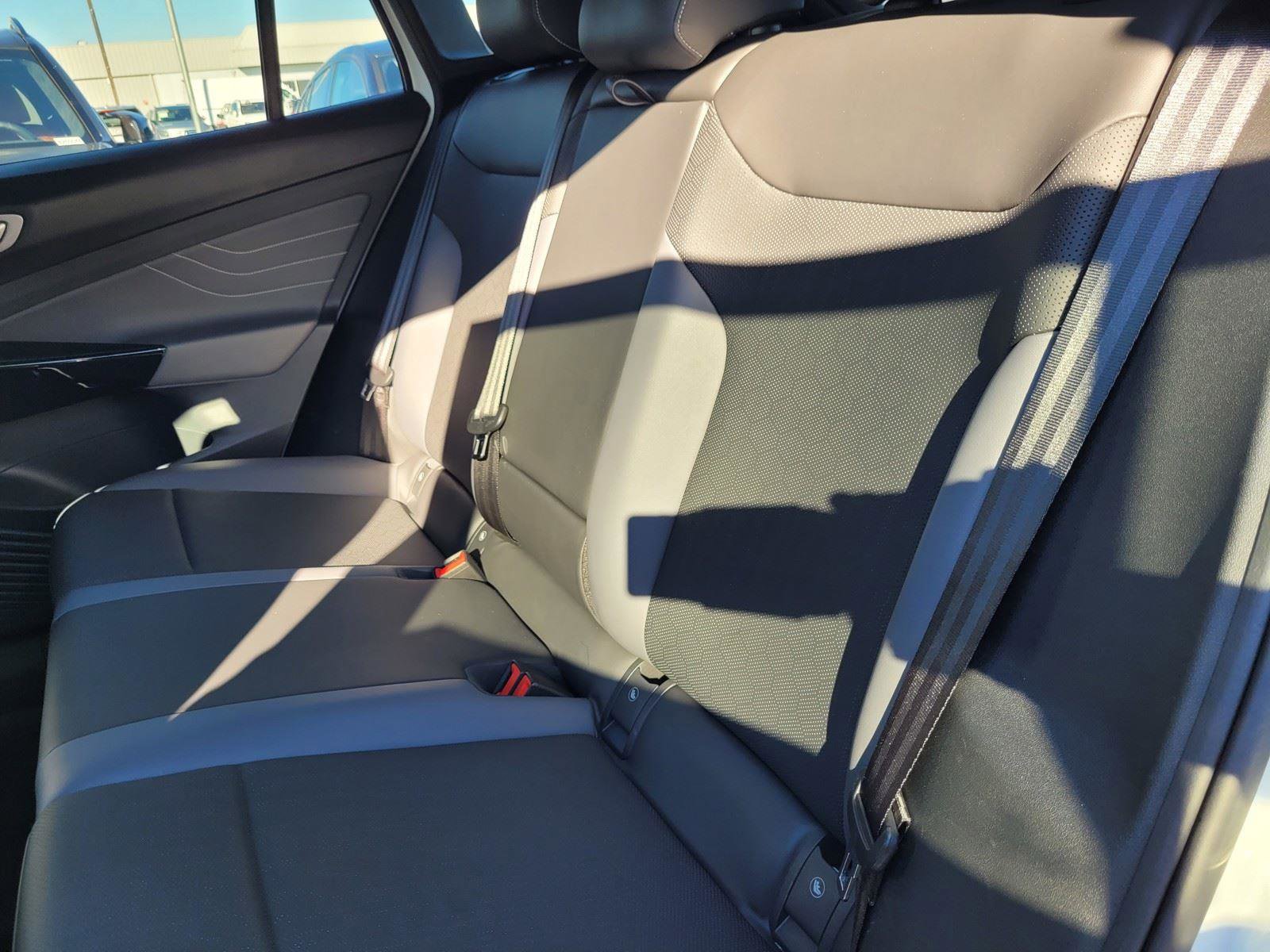 Certified 2023 Volkswagen ID.4 Pro S image 16