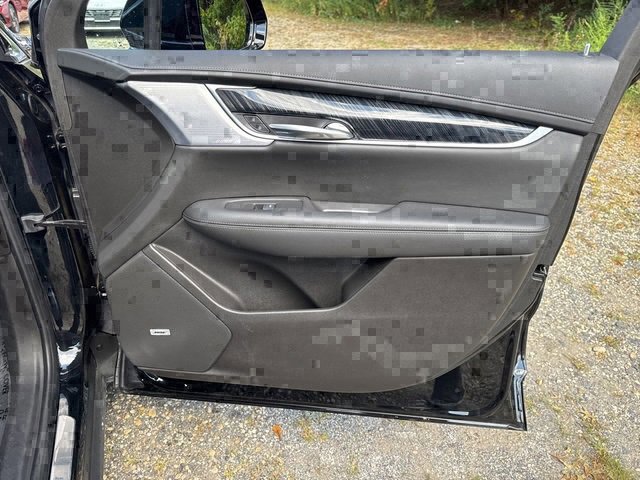 Used 2023 Cadillac XT6 Premium Luxury w/ Technology Package image 14