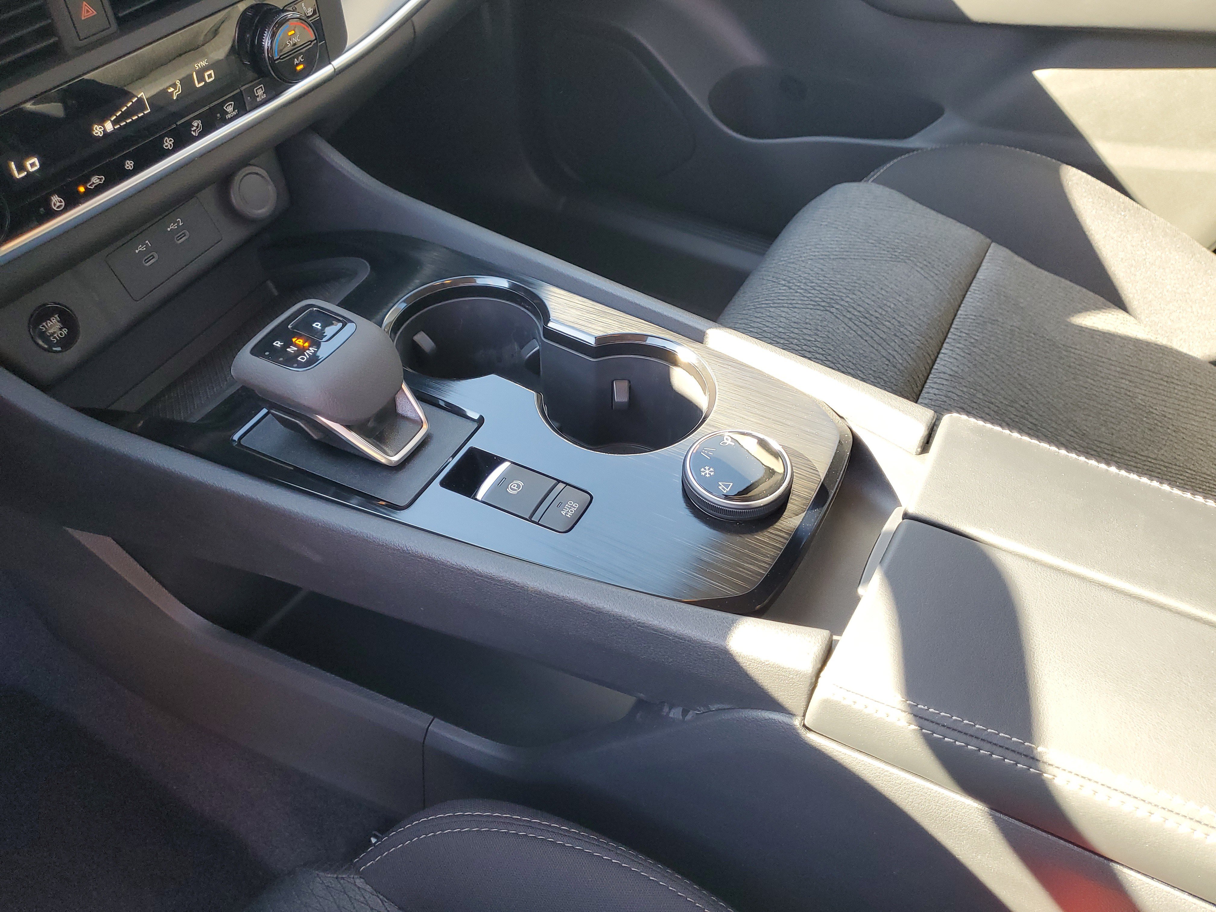 New 2027 Nissan Rogue SV w/ Cold Weather Package AWD/4WD image 19
