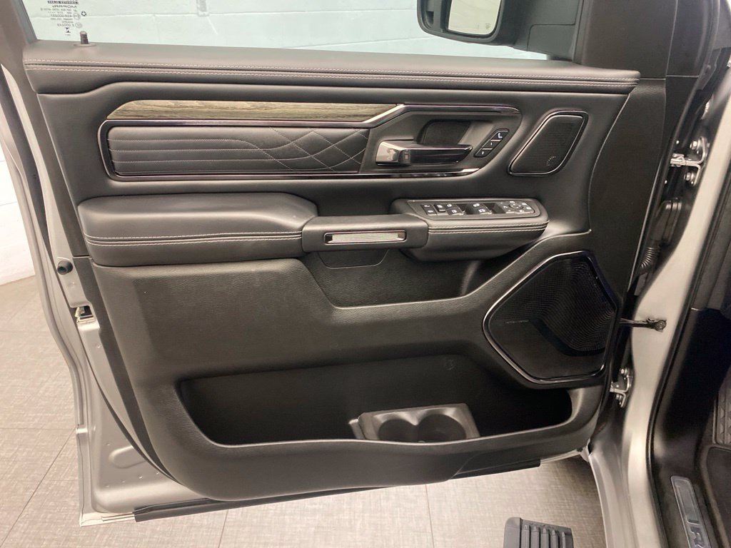 Certified 2025 RAM 1500 Limited w/ Trailer Tow Group AWD/4WD image 30
