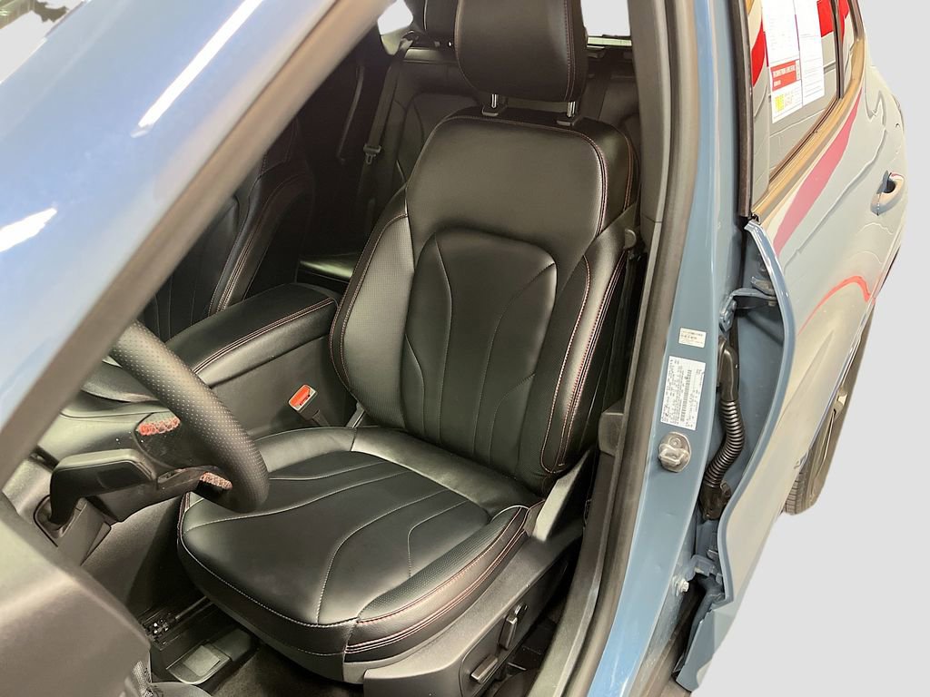 Used 2025 Ford Escape ST-Line Elite w/ Premium Technology Package image 20