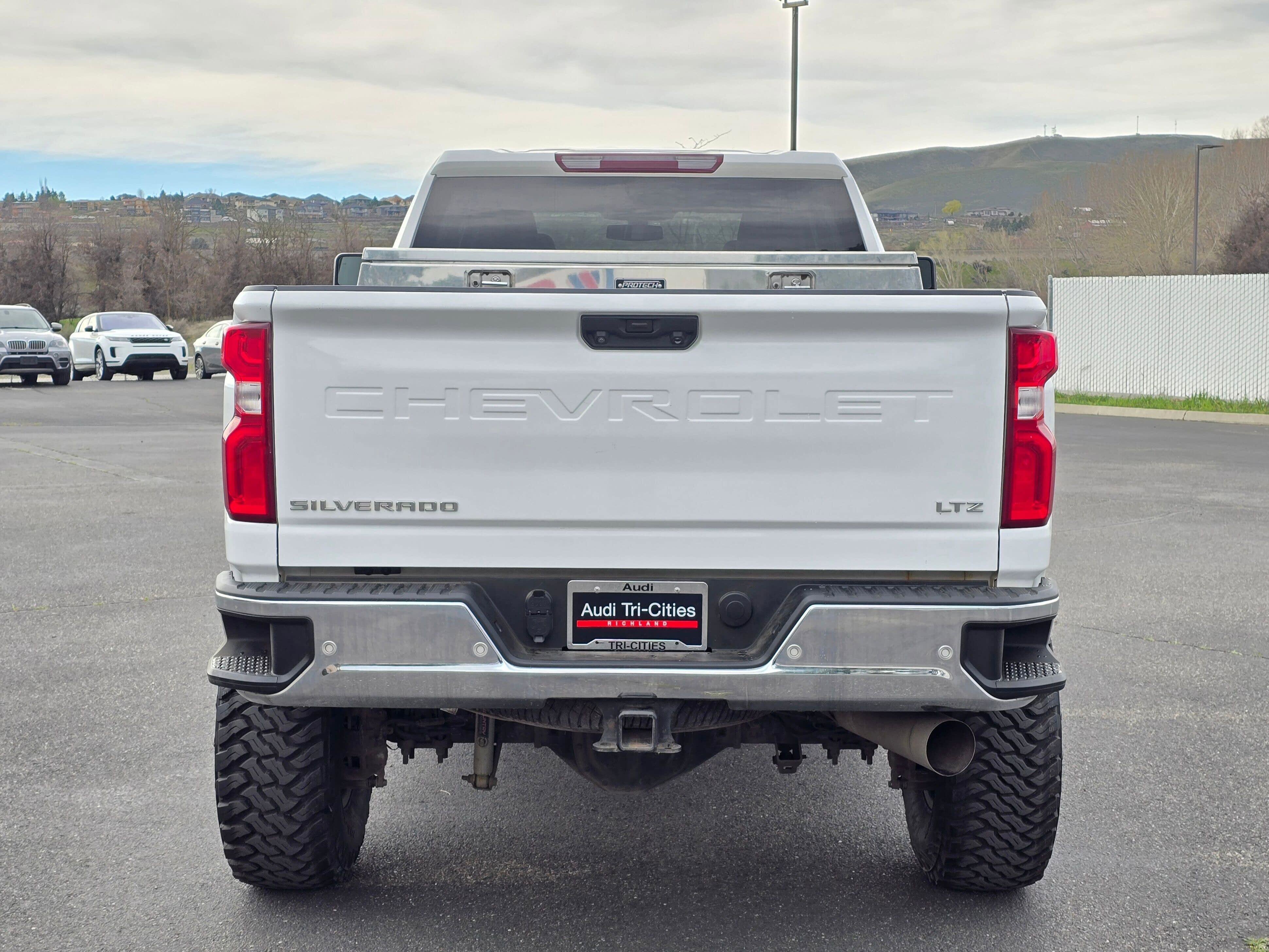 Used 2022 Chevrolet Silverado 2500 LTZ w/ Safety Package image 5