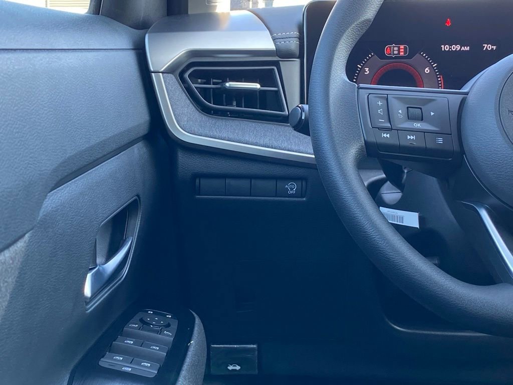 New 2026 Nissan Kicks SV image 22