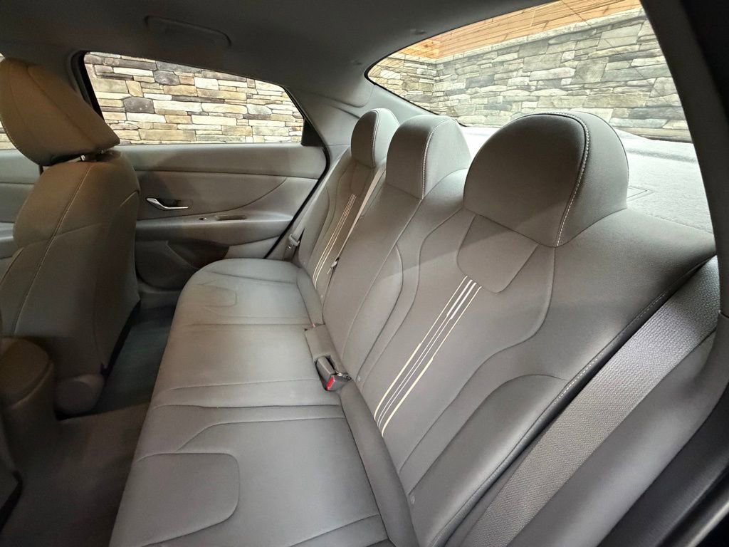 Certified 2023 Hyundai Elantra SEL image 27