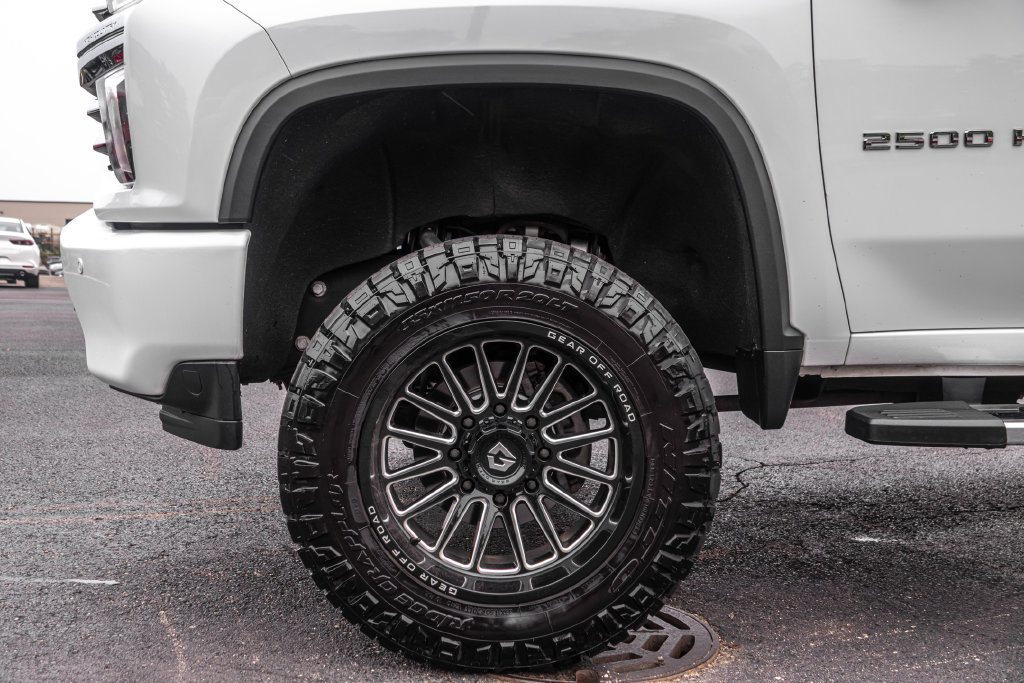 Used 2023 Chevrolet Silverado 2500 High Country AWD/4WD image 36