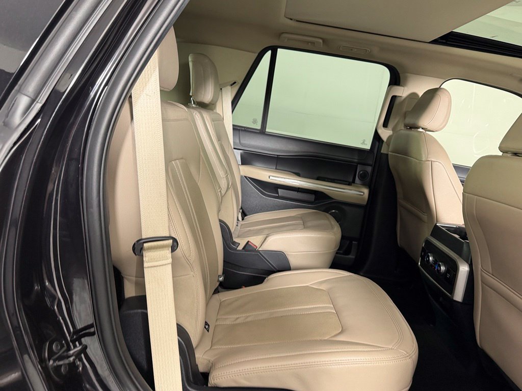 Used 2024 Ford Expedition Limited RWD image 22