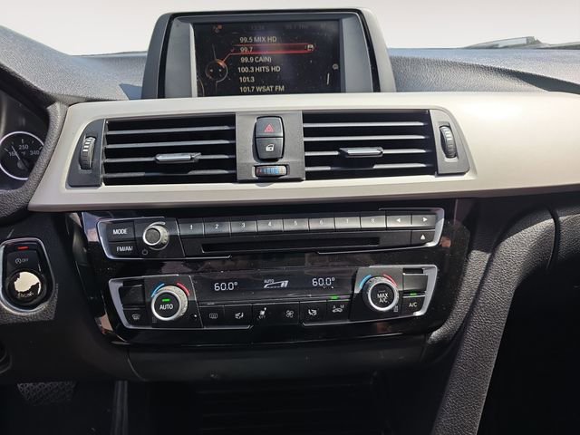 Used 2016 BMW 320i Sedan image 10