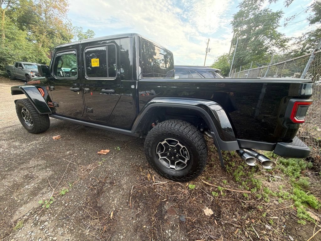 Used 2023 Jeep Gladiator Mojave w/ LED Lighting Group AWD/4WD image 8