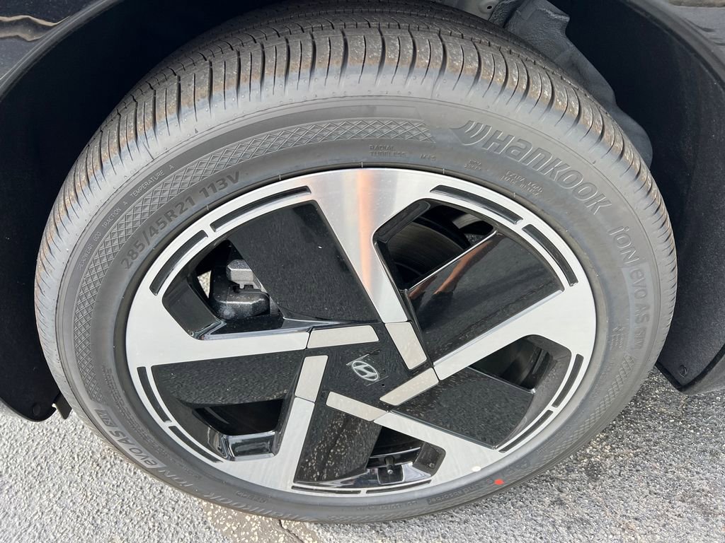 New 2026 Hyundai Ioniq 9 Limited image 11