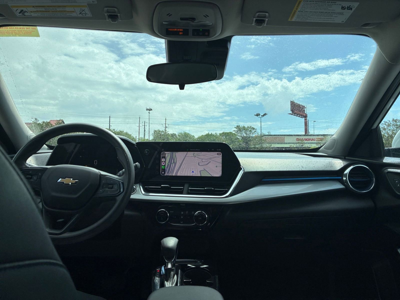 Used 2025 Chevrolet Trax LT FWD image 32