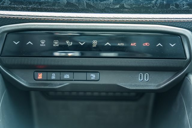 New 2026 Jeep Cherokee Overland AWD/4WD image 31