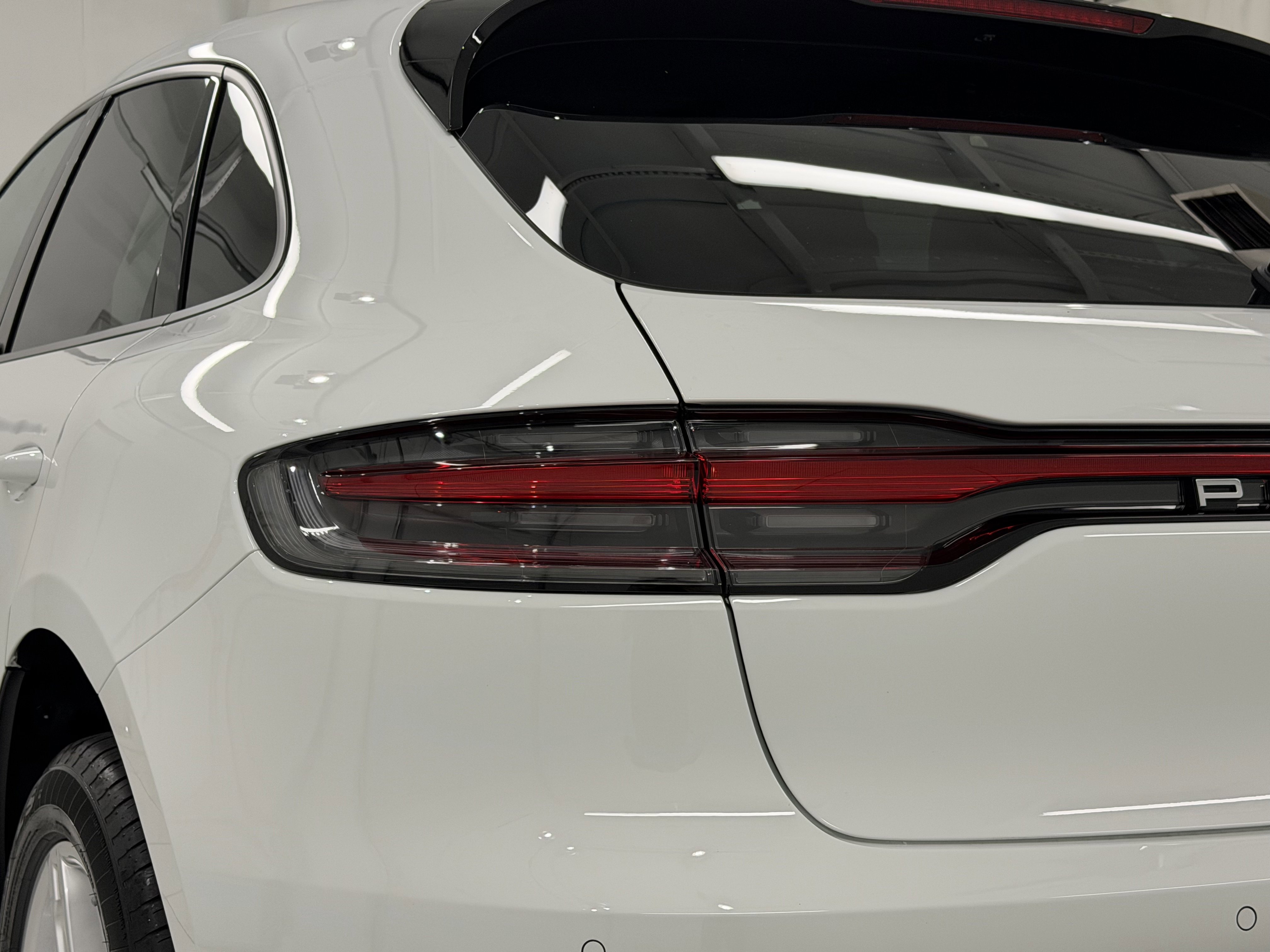 New 2026 Porsche Macan image 18
