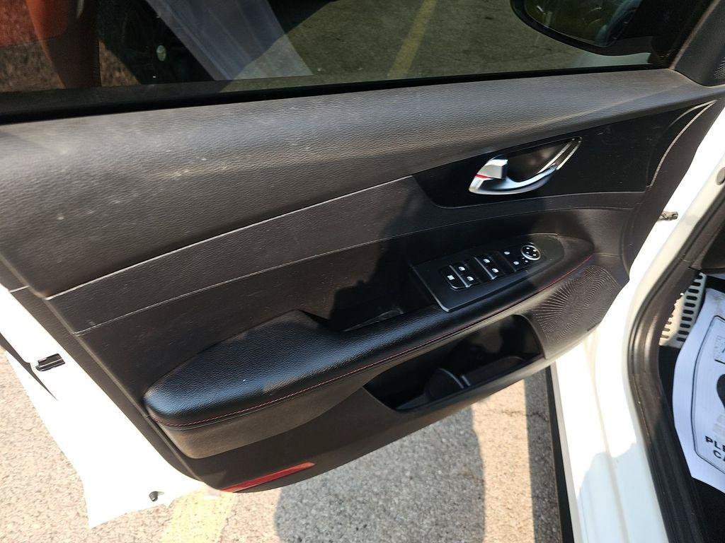 Used 2021 Kia Forte GT FWD image 8