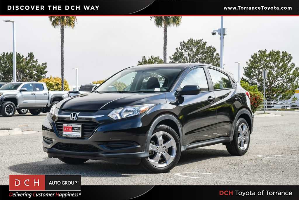 Used 2017 Honda HR-V LX image 1