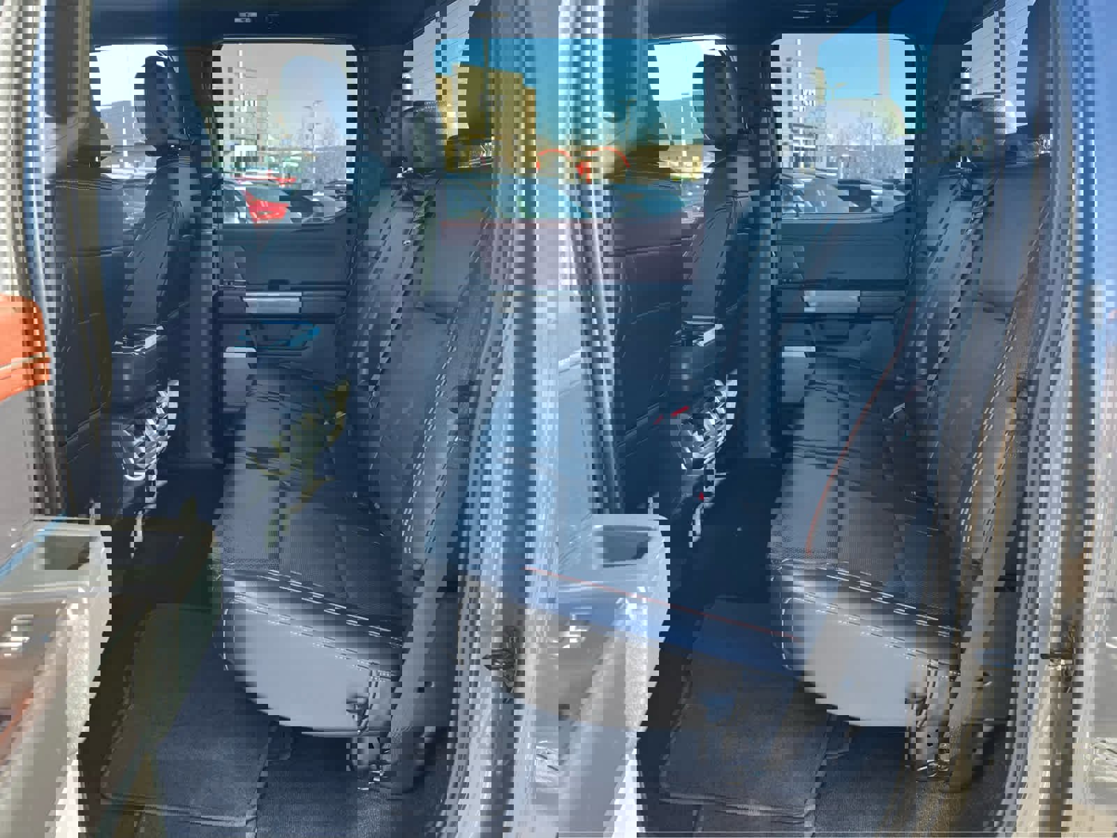 Used 2022 Ford F150 Lariat w/ Equipment Group 502A High image 28