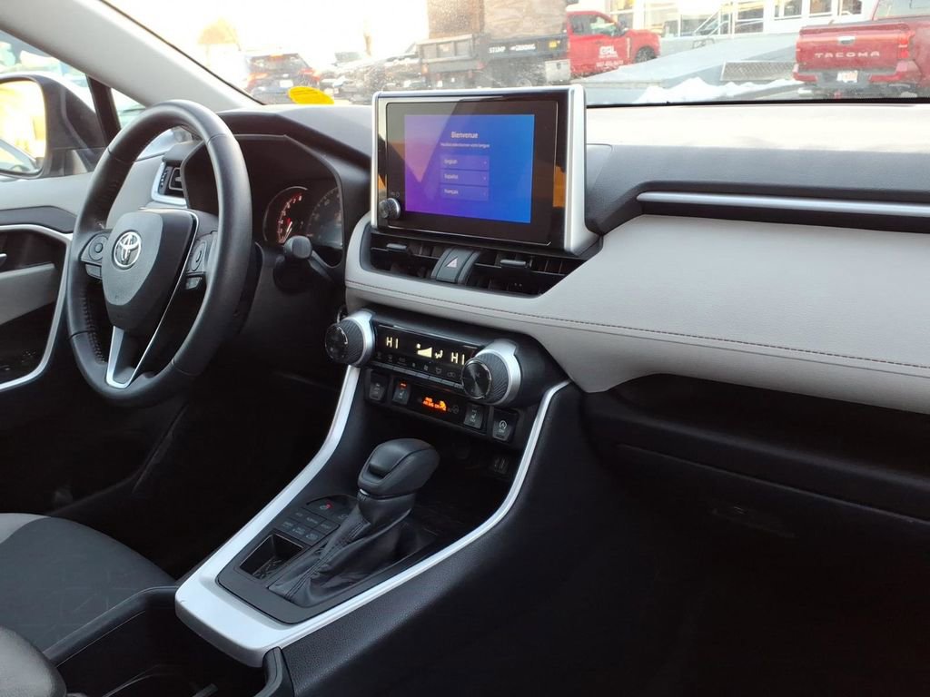 Certified 2023 Toyota RAV4 XLE w/ Convenience Package image 31