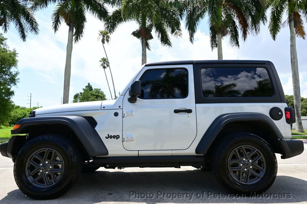 Used 2024 Jeep Wrangler Sport AWD/4WD image 6