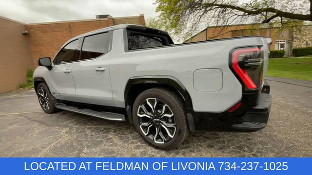 Used 2024 GMC Sierra EV Denali AWD/4WD image 6