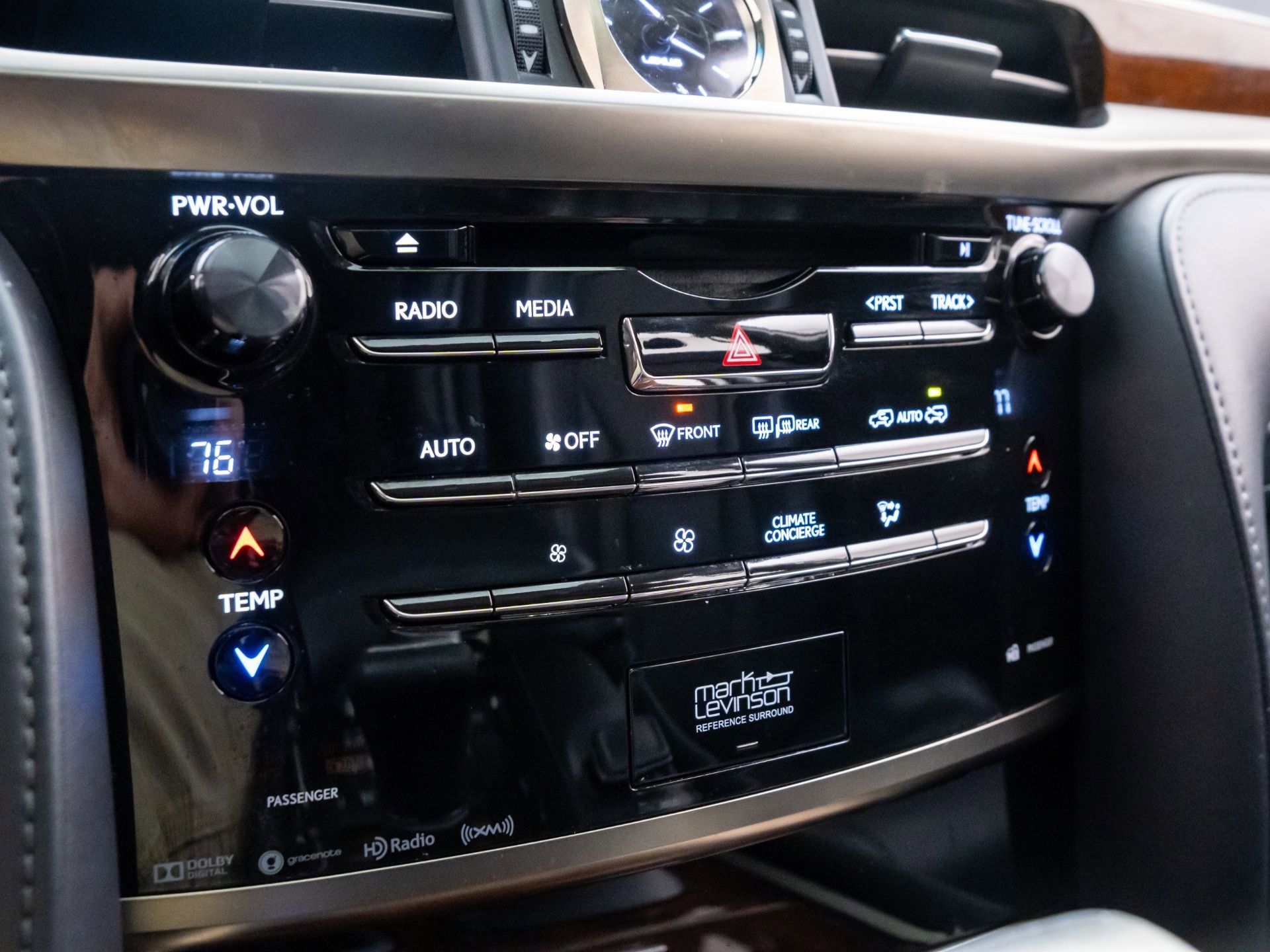 Used 2016 Lexus LX 570 4WD image 23