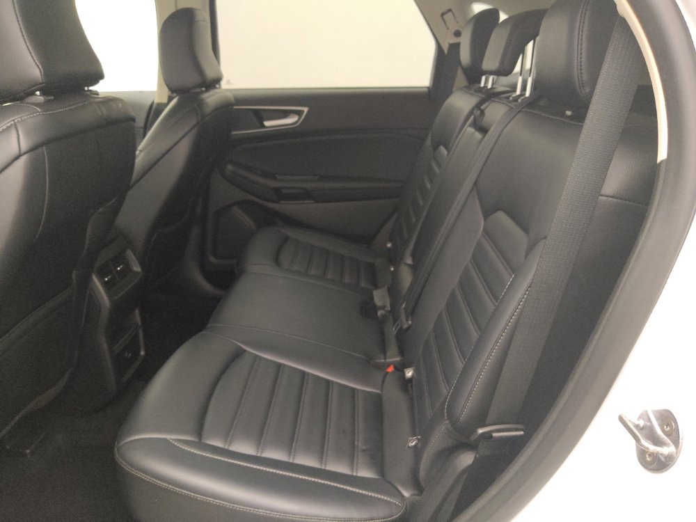 Used 2024 Ford Edge SEL image 18