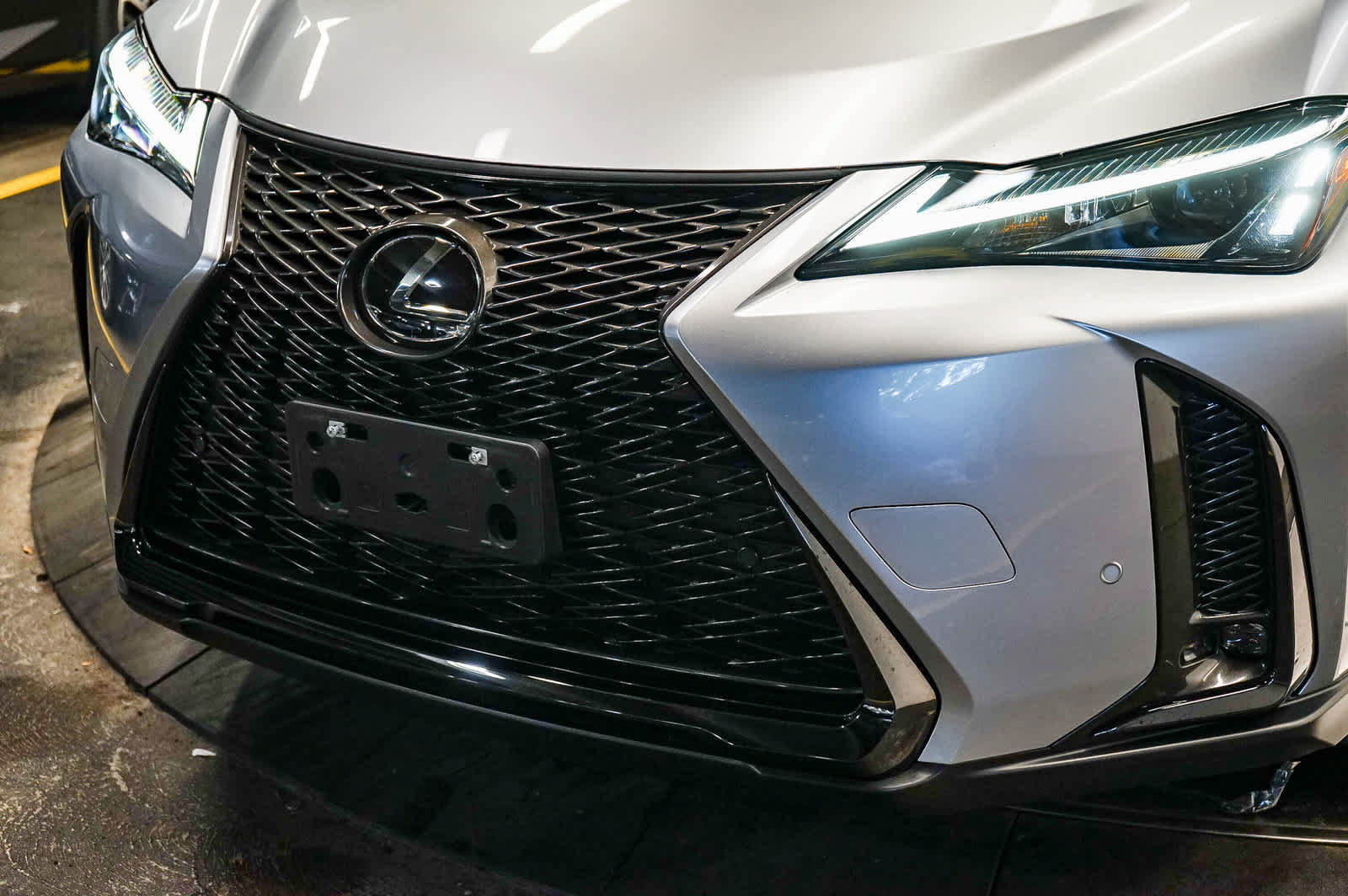 Used 2024 Lexus UX 250h F Sport FWD image 5
