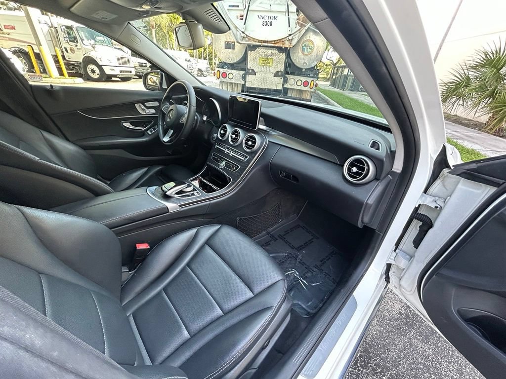 Used 2016 Mercedes-Benz C 300 Sedan image 30