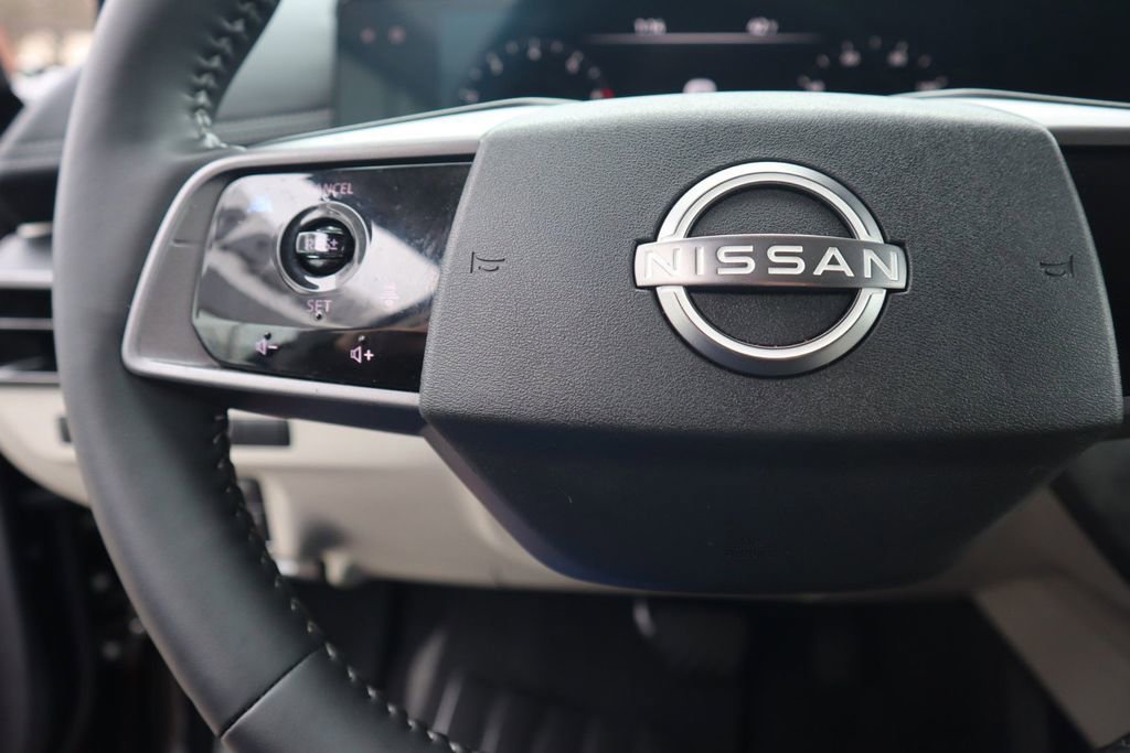 Used 2025 Nissan Murano SV image 19