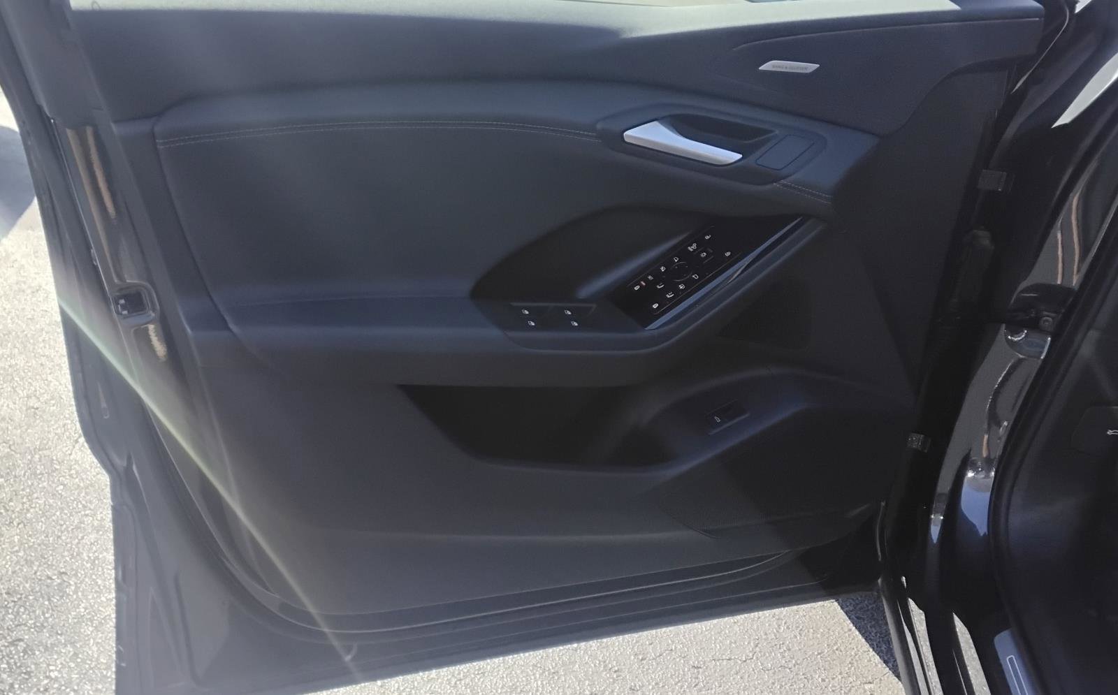 Certified 2025 Audi Q6 e-tron Premium Plus w/ Premium Plus image 16