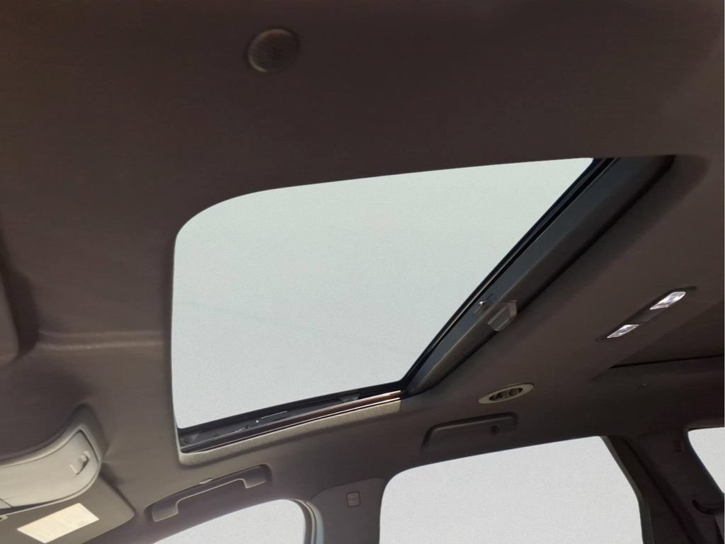 Certified 2023 Buick Enclave Essence w/ Experience Buick Package FWD image 19