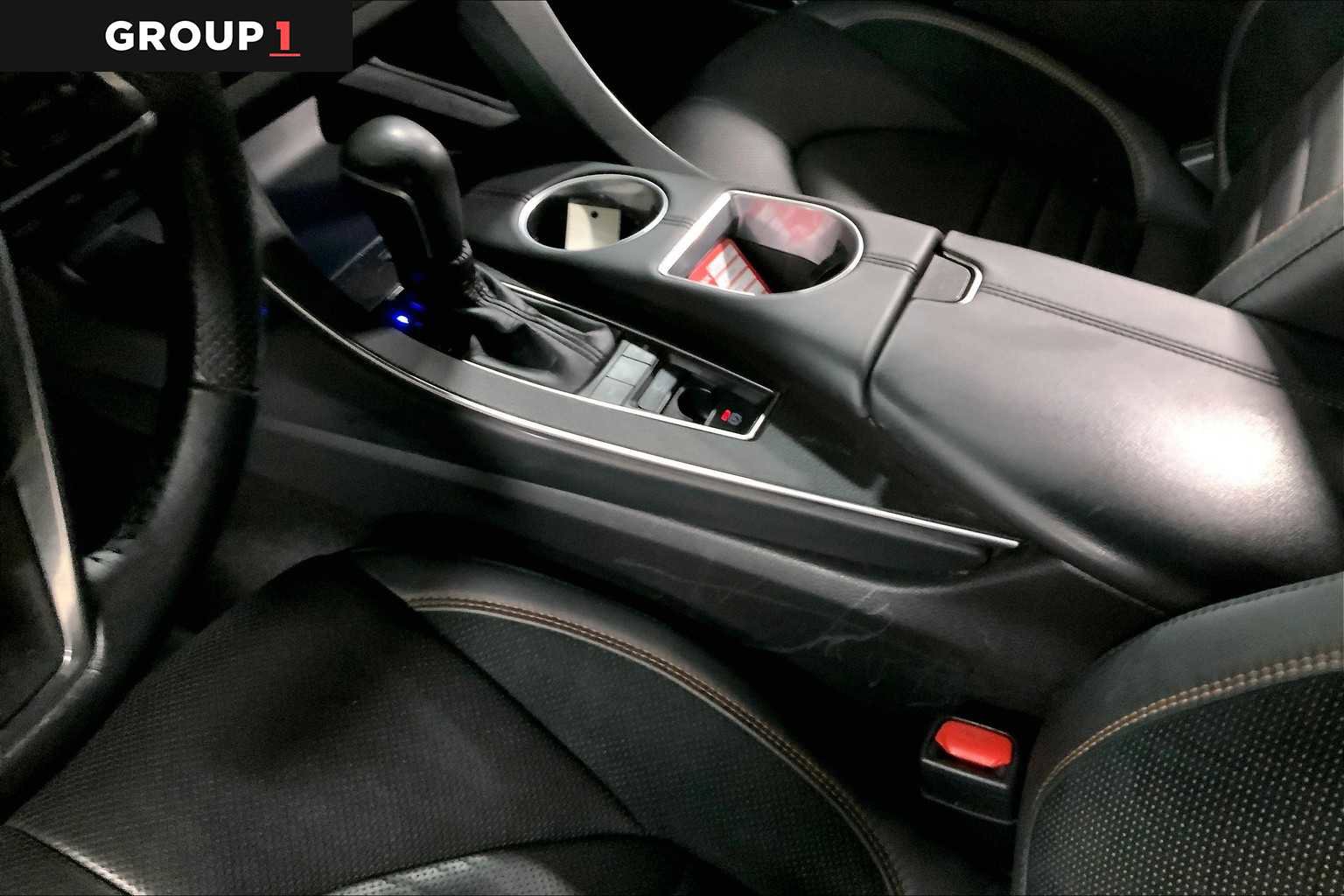 Used 2020 Toyota Avalon XSE w/ Carpet Mat Package image 16