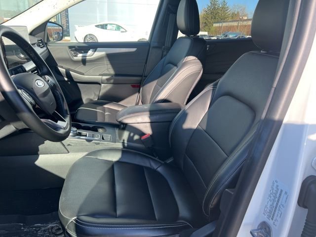 Used 2023 Ford Escape Platinum AWD/4WD image 21