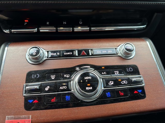 Used 2020 Lincoln Aviator Reserve w/ Equipment Group 201A image 30