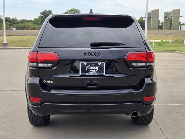 Used 2018 Jeep Grand Cherokee Altitude AWD/4WD image 5