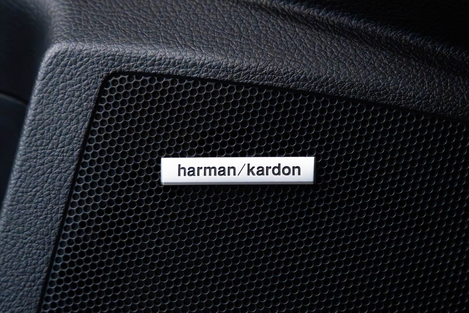 Used 2012 Subaru Outback 2.5i Limited w/ Moonroof Pkg image 15