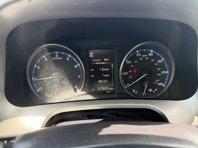 Used 2018 Toyota RAV4 XLE FWD image 32