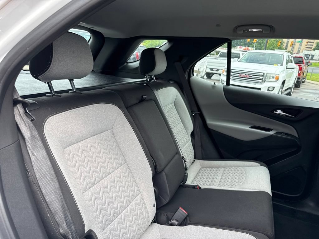 Used 2022 Chevrolet Equinox LS AWD/4WD image 21