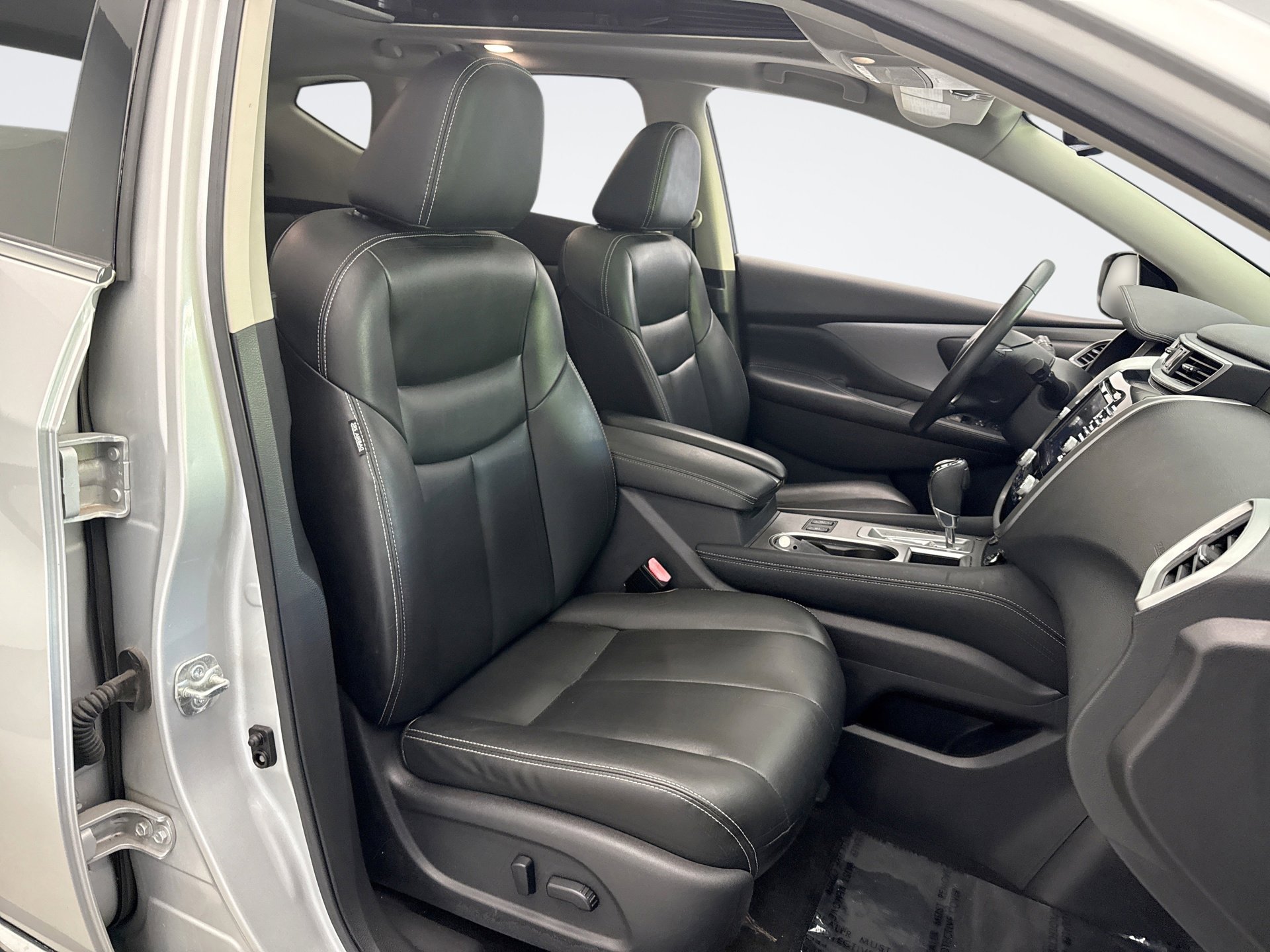 Used 2021 Nissan Murano SV w/ SV Special Edition Package image 16