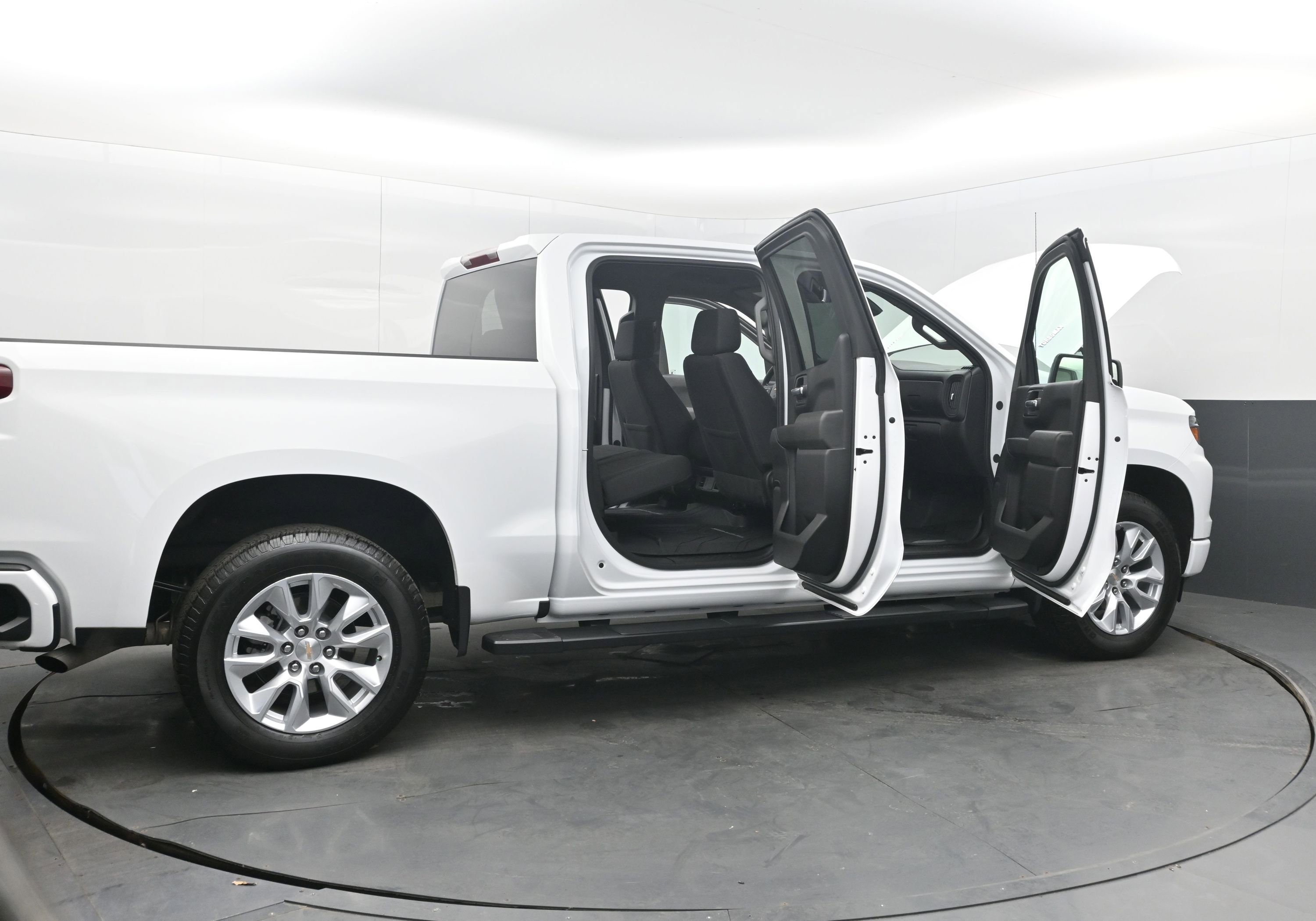 Certified 2026 Chevrolet Silverado 1500 Custom RWD image 47